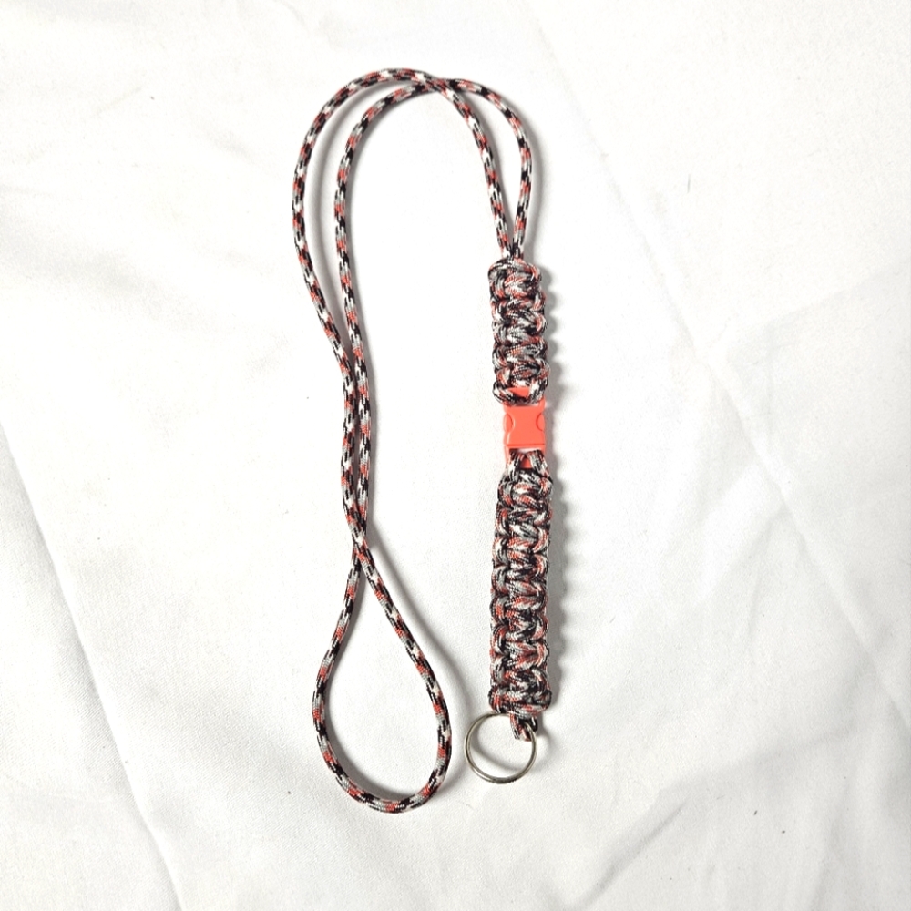 Handmade‎ Paracord Lanyard